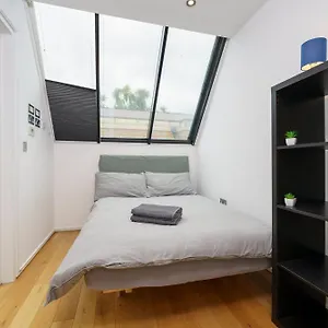En-suite In Zone 1 London