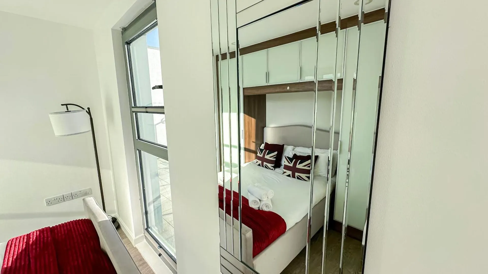 Contemporary Apartments With Private Terraces In Shoreditch, Hoxton, Islington London
